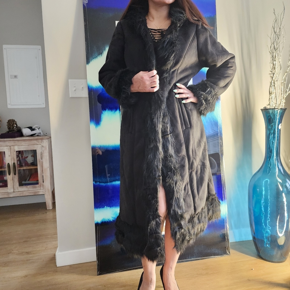 Masseys Black Long Faux Fur Trim Coat Women’s XL Elegant Winter - Picture 12 of 16